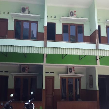 Hotel Mulia Lawean Exterior photo